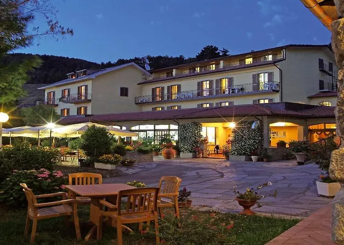 Albergo Ristorante Belvedere Minucciano photo