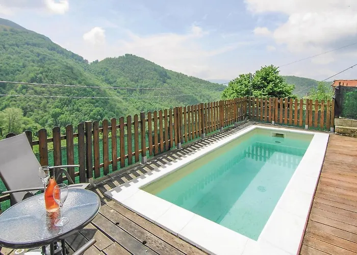 Awesome Home In Montefegatesi With Wifi Tereglio fotorgafie