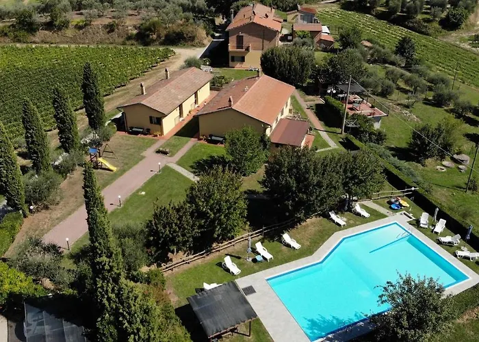foto di Agriturismo Metina appartamenti con piscina Acquaviva 