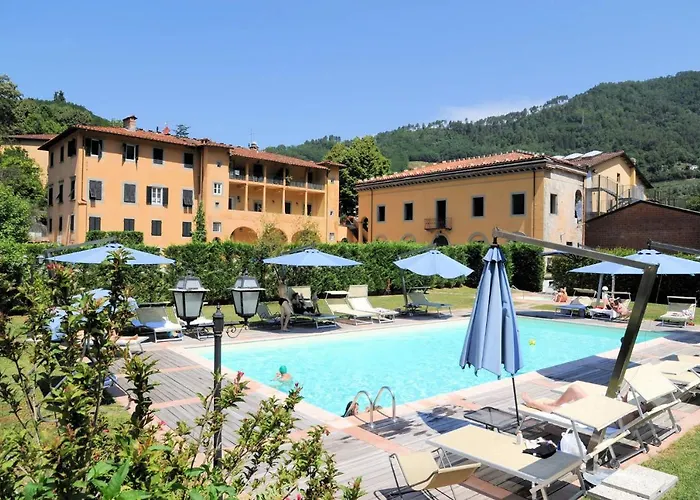 Park Hotel Regina - With Air-Condition And Pool Bagni di Lucca photo