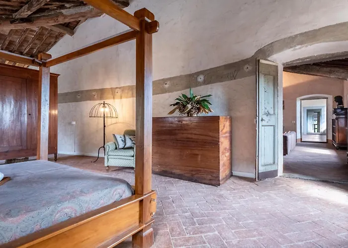 Alchimia Di Storia: Attico Di Charm Nel Castello Di Calci Apartment photo