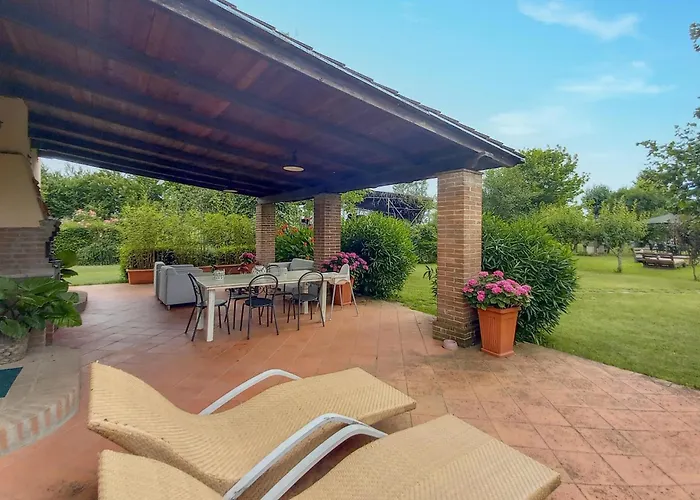 Fienile Villa San Giovanni Alla Vena képek