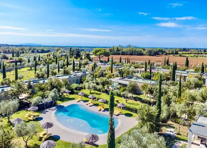 Isa-Green Building-Residence With Swimming-Pool In Cecina, Elegant Cottages With Air Conditioning And Private Outdoor Area Collemezzano foto