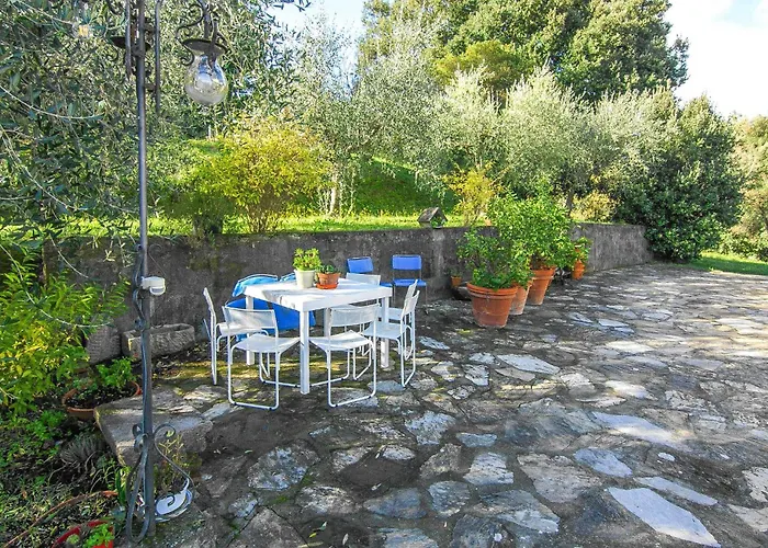 Photo de Stunning Home In Castelvecchio Di Comp