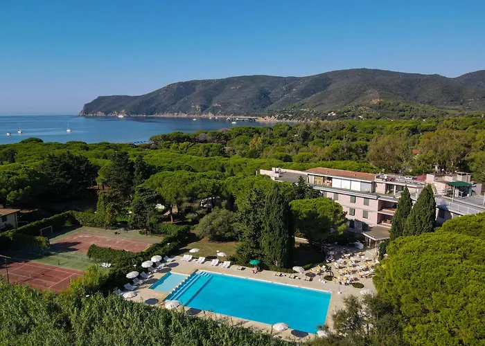 Hotel Club Lacona photo