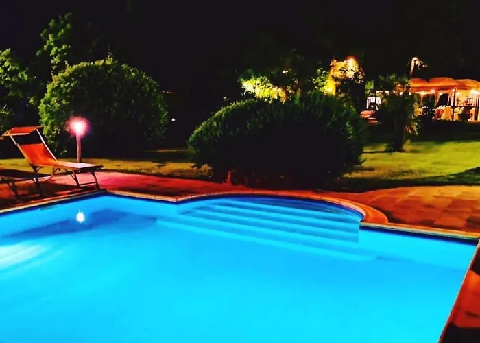 Hotel Monti San Baronto photo