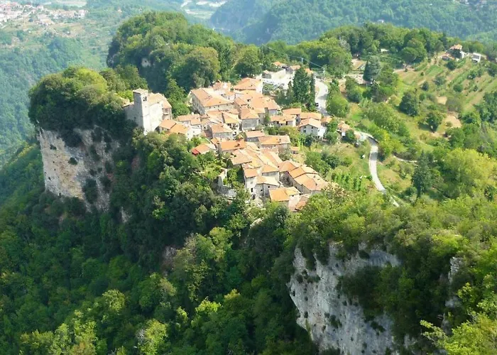 Rustic Home Motrone照片