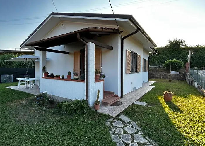 La Casa Di Alide Villa Tonfano foto