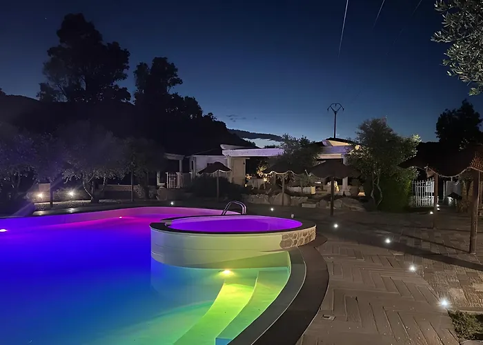 Appartamenti Dolores Castle 마리나디캄포 사진