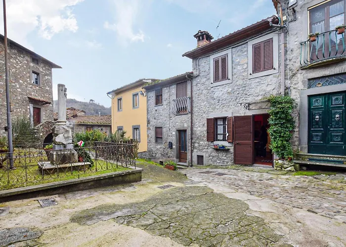Vila Casa In Borgo San Romano  fotorgafie