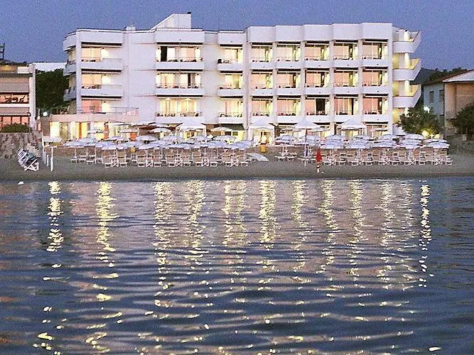 Hotel Sabbia D'Oro San Vincenzo photo
