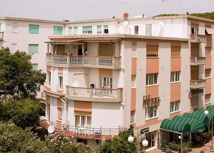 Hotel Ausonia Follonica photo