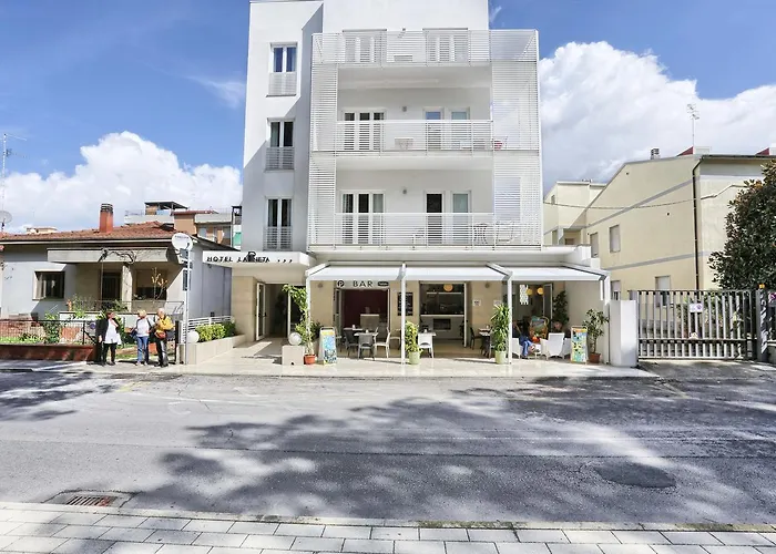 Hotel La Pineta Follonica photo