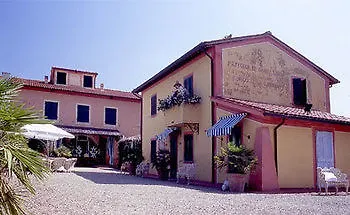 Fattoria Santa Lucia Le Tagliate Aparthotel San Gervasio photo
