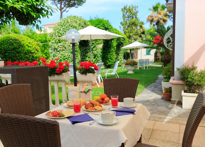 Hotel Ambra Forte dei Marmi photo