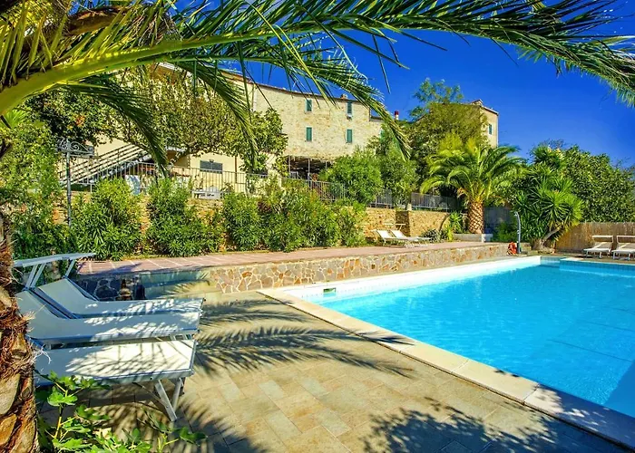 Hotel Vatluna Vetulonia photo