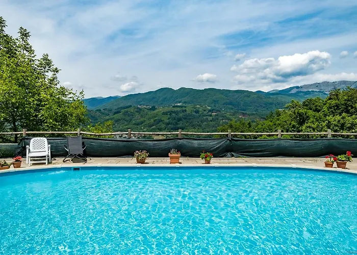 The House In Casciana With Big Poolの写真