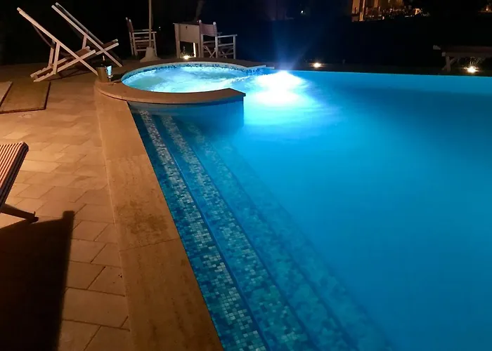 Villa Ester 카마이오레 사진